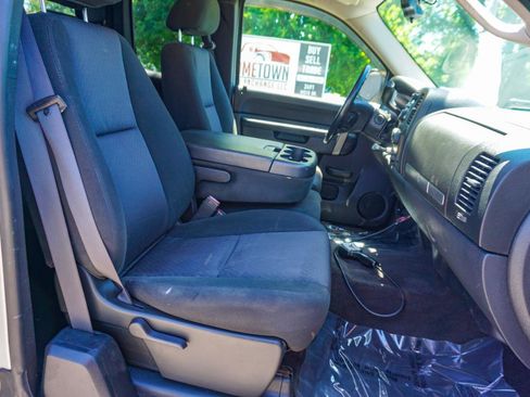 Used 2010 GMC Sierra 2500 SLE w/ SLE Preferred Package AWD/4WD image 14