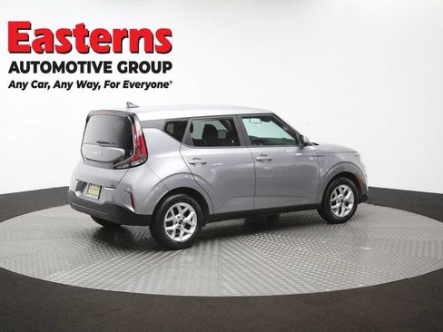 Used 2023 Kia Soul LX w/ Option Group 015 FWD image 42