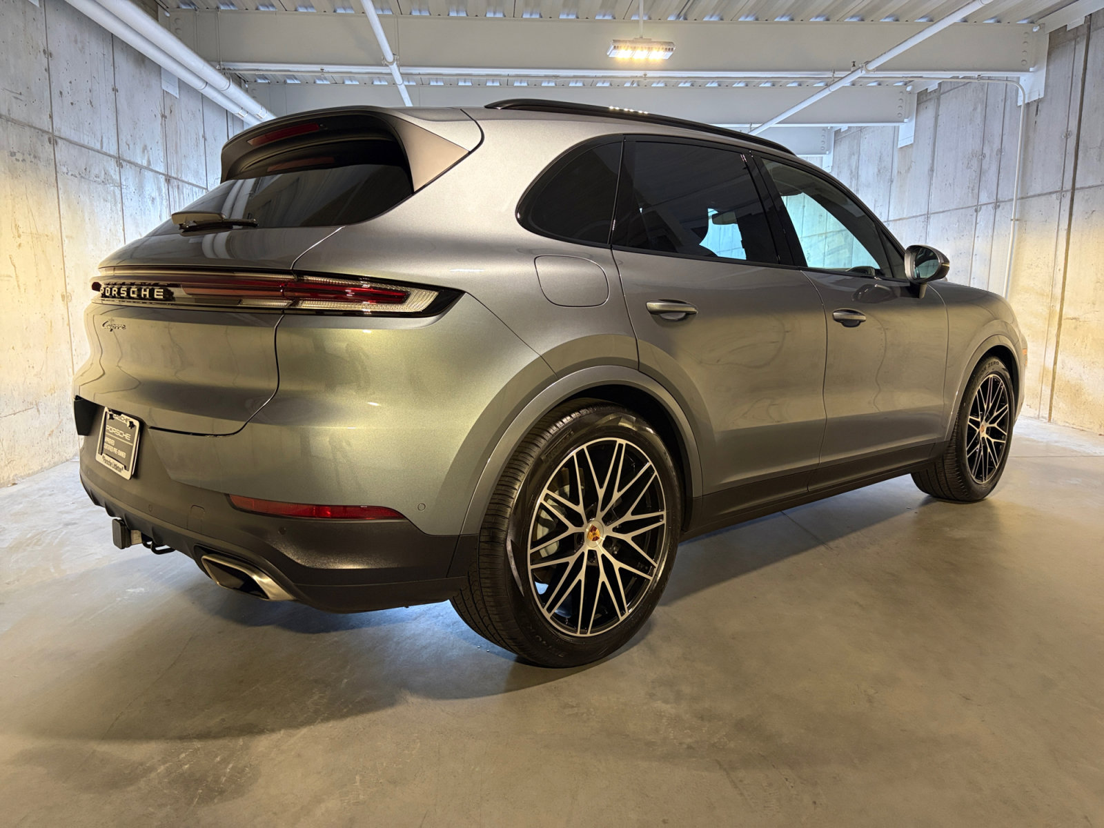 Certified 2026 Porsche Cayenne AWD/4WD image 10