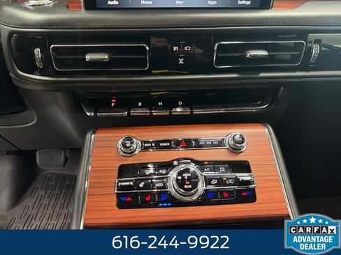 Used 2023 Lincoln Aviator Reserve w/ Jet Package AWD/4WD image 3