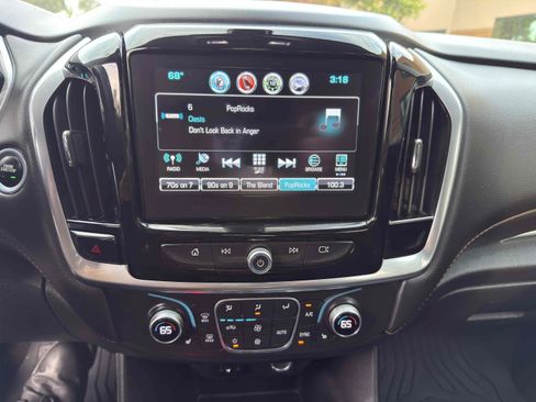 Used 2019 Chevrolet Traverse LT w/ LPO, Floor Liner Package FWD image 56