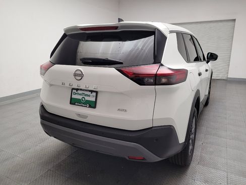 Used 2023 Nissan Rogue S AWD/4WD image 7