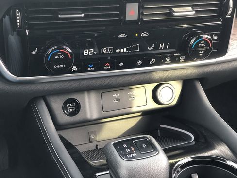 New 2026 Nissan Rogue Platinum w/ Platinum Premium Package image 31