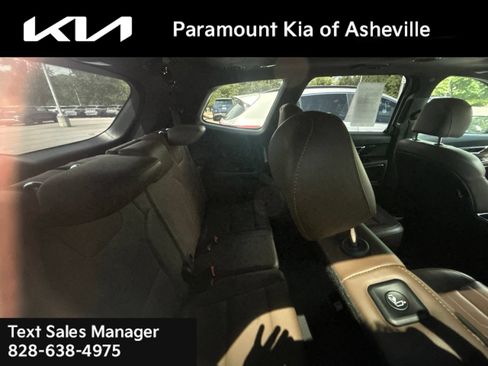 Used 2022 Kia Telluride SX w/ SX Prestige Package AWD/4WD image 7
