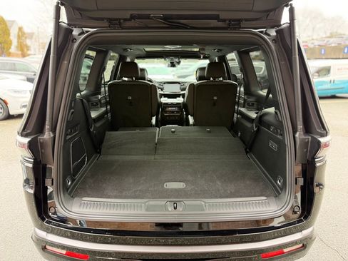 New 2026 Jeep Grand Wagoneer 4WD image 32