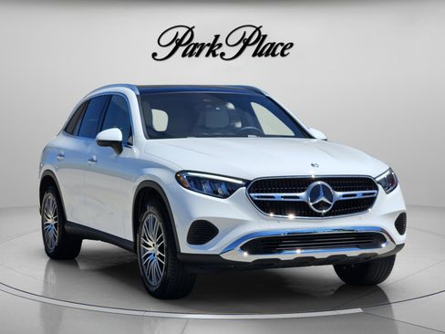 Certified 2026 Mercedes-Benz GLC 300 image 4