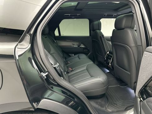 Certified 2025 Land Rover Range Rover Sport Dynamic SE AWD/4WD image 6