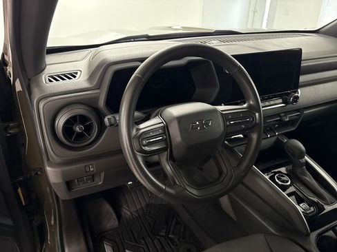 Used 2023 Chevrolet Colorado Trail Boss w/ Technology Package image 14