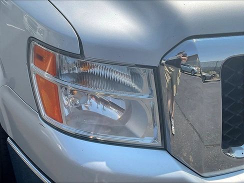 Used 2016 Nissan NV 3500 SL RWD image 29