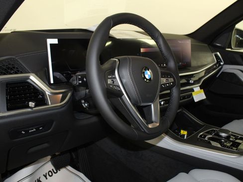 New 2026 BMW X5 sDrive40i w/ Climate Comfort Package image 4
