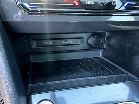 Used 2023 Volkswagen Tiguan SE R-Line image 24