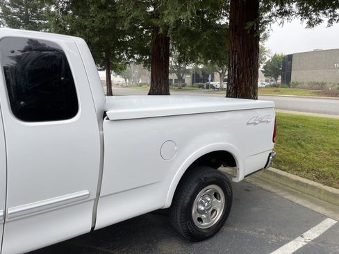 Used 2000 Ford F150 XL image 4