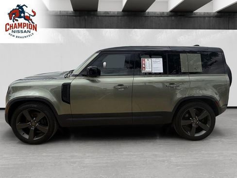 Used 2024 Land Rover Defender 110 SE AWD/4WD image 2