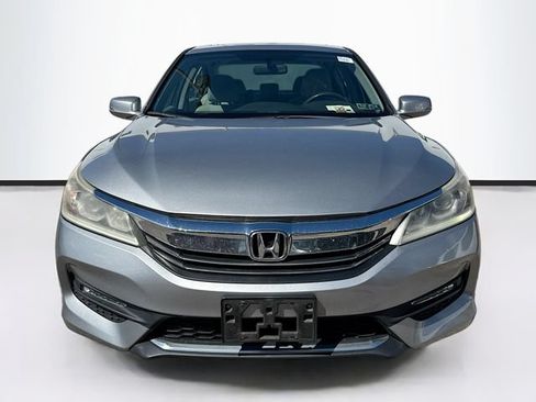 Used 2016 Honda Accord EX image 2