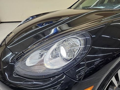 Used 2016 Porsche Panamera image 10