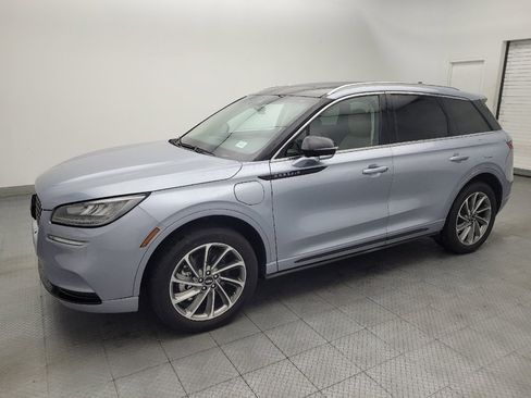 Used 2022 Lincoln Corsair Grand Touring AWD/4WD image 2
