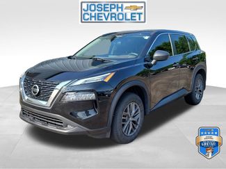 Used 2021 Nissan Rogue S FWD video 2