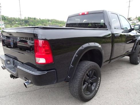 Used 2017 RAM 1500 Express w/ Black Ram 1500 Express Group AWD/4WD image 6