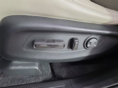 Used 2024 Honda CR-V EX-L image 36