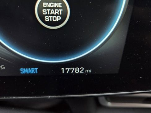 Used 2023 Hyundai Elantra SEL w/ Convenience Package image 16