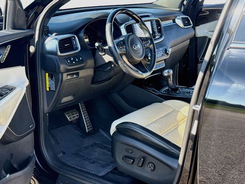Used 2018 Kia Sorento SX AWD/4WD image 11