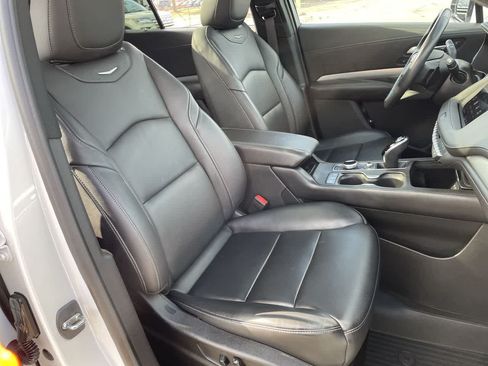 Used 2023 Cadillac XT4 Premium Luxury w/ Technology Package AWD/4WD image 14