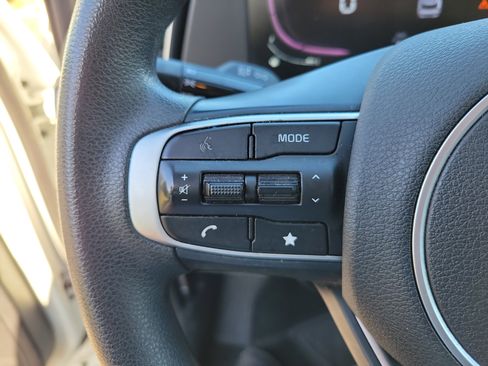 Used 2023 Kia Sportage LX image 14