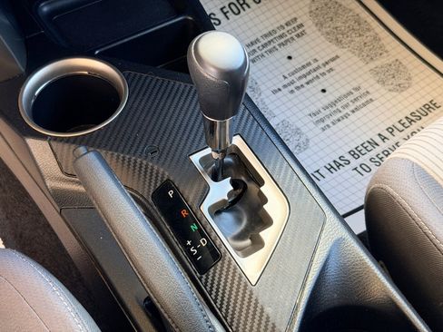 Used 2013 Toyota RAV4 XLE image 11