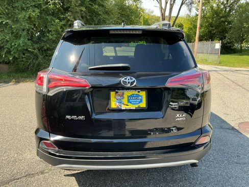 Used 2016 Toyota RAV4 XLE AWD/4WD image 9