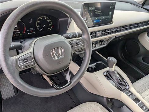 New 2026 Honda HR-V LX image 3