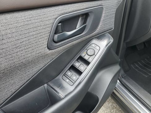 Certified 2023 Nissan Rogue S FWD image 16