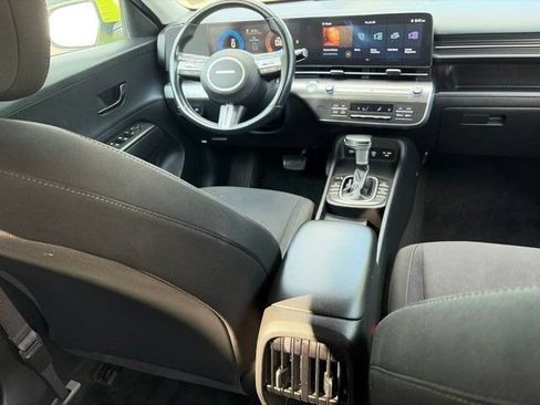 Used 2024 Hyundai Kona SEL AWD/4WD image 35