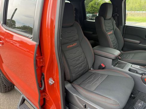 New 2026 Nissan Frontier PRO-4X w/ Pro-4x Convenience Package AWD/4WD image 18