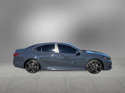Used 2025 Toyota Camry XSE image 9