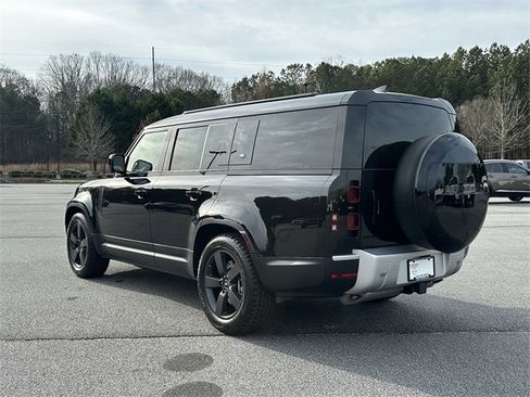 Used 2024 Land Rover Defender 130 S image 6