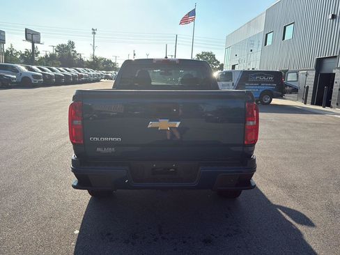 Used 2020 Chevrolet Colorado W/T w/ WT Convenience Package RWD image 4