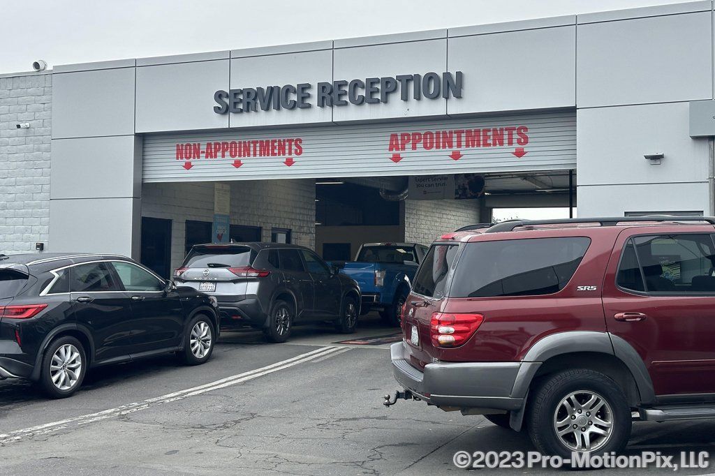 Used 2012 Toyota Camry XLE FWD image 14