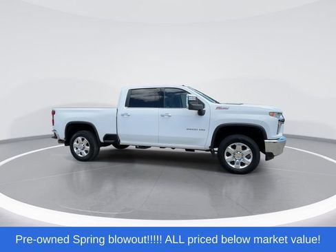 Used 2023 Chevrolet Silverado 2500 LTZ w/ LTZ Convenience Package AWD/4WD image 9