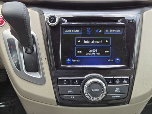 Used 2016 Honda Odyssey Touring Elite image 20