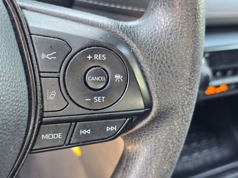 Used 2023 Toyota RAV4 LE image 19