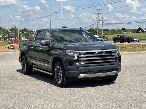 Used 2026 Chevrolet Silverado 1500 High Country w/ Technology Package AWD/4WD image 3