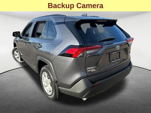 Certified 2025 Toyota RAV4 LE AWD/4WD image 9