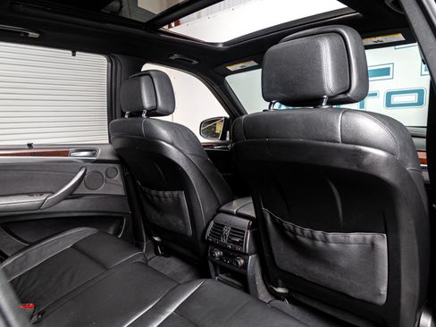 Used 2012 BMW X5 xDrive50i image 10