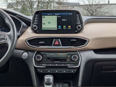 Used 2020 Hyundai Santa Fe Limited image 22