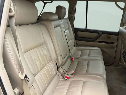 Used 2006 Toyota Land Cruiser image 13