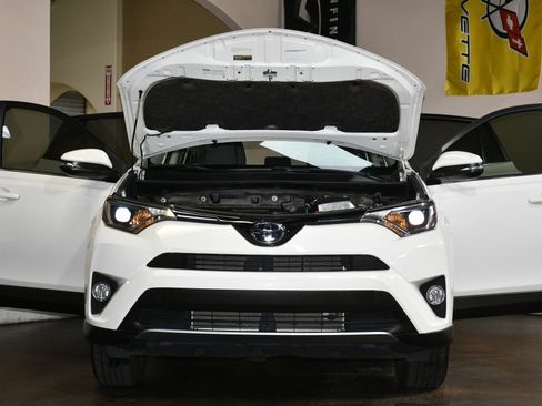Used 2017 Toyota RAV4 XLE image 87