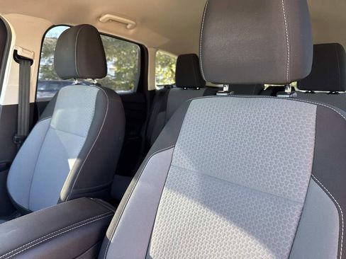 Used 2017 Ford Escape SE w/ Equipment Group 201A image 26