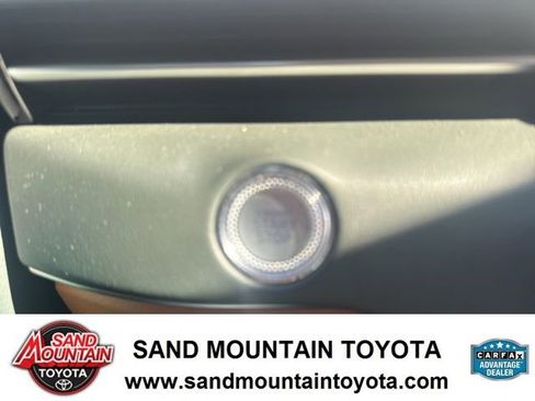 Used 2025 Genesis GV80 2.5T Advanced image 23