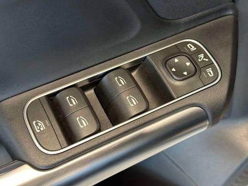 Used 2022 Mercedes-Benz GLA 250 4MATIC image 19