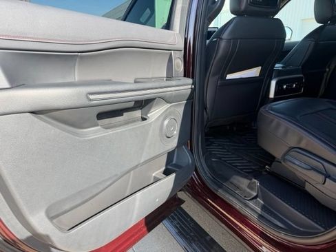 Used 2024 Ford Expedition Max Limited AWD/4WD image 9